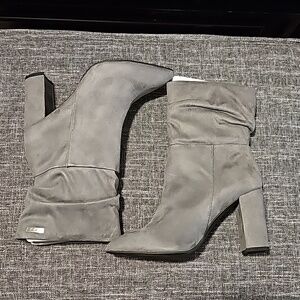 NWT Bebe Gray Heel Boots